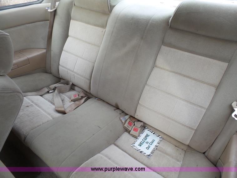 image for item J7310 1992 Honda Accord LX