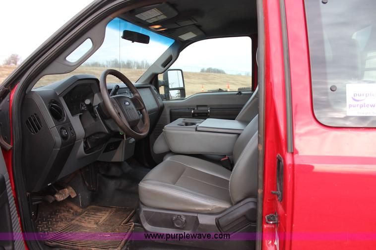 image for item J7577 2012 Ford F350 Super Duty XLT SuperCab flatbed pickup truck