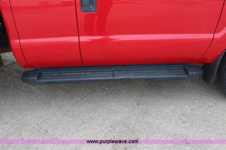 image for item J7577 2012 Ford F350 Super Duty XLT SuperCab flatbed pickup truck