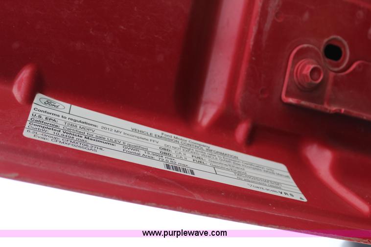 image for item J7577 2012 Ford F350 Super Duty XLT SuperCab flatbed pickup truck