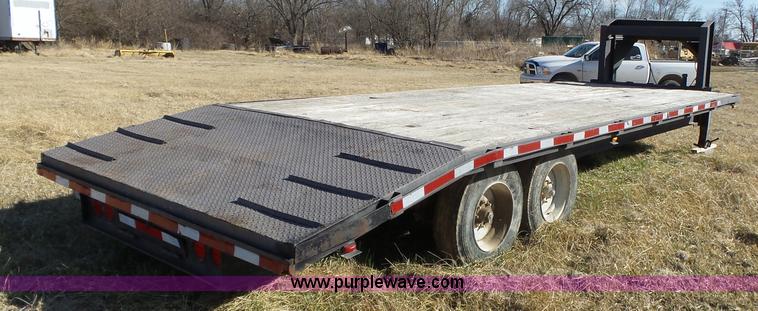 image for item J7682 1994 shop built equipment trailer