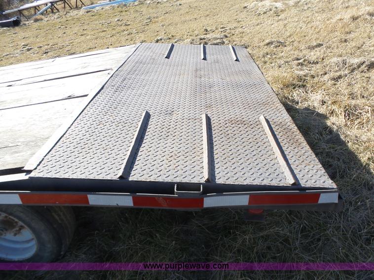 image for item J7682 1994 shop built equipment trailer