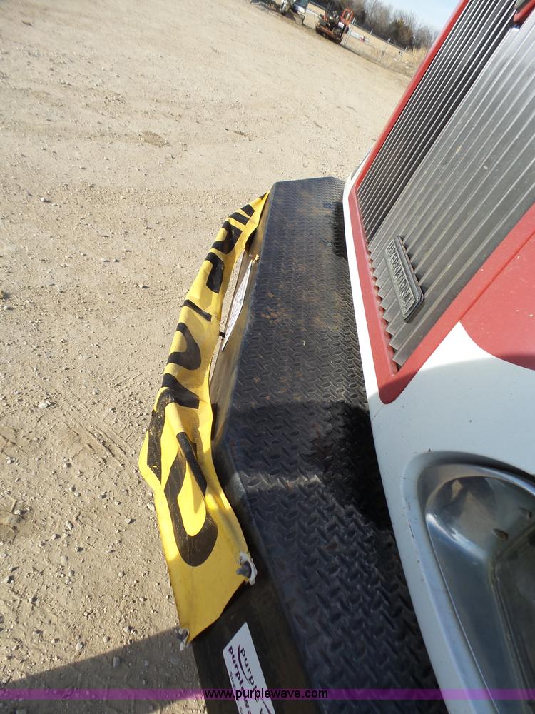 image for item J7685 1998 International 9400 semi truck