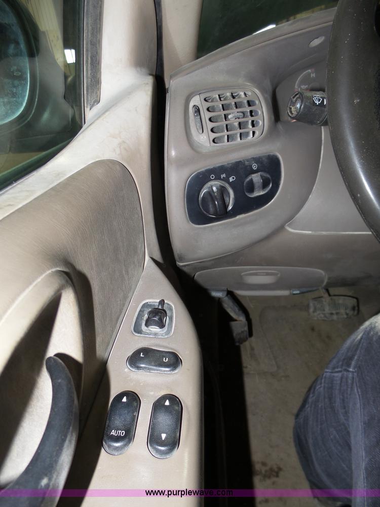 image for item J8818 2000 Ford F150 XLT SuperCab pickup truck