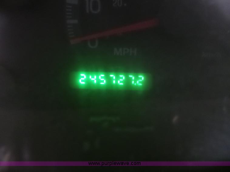 image for item J8818 2000 Ford F150 XLT SuperCab pickup truck