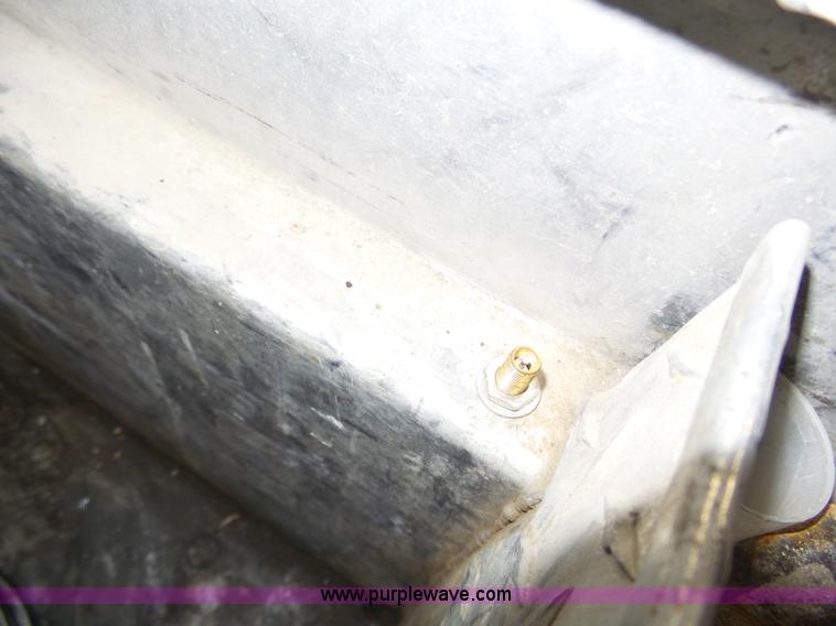 image for item J8818 2000 Ford F150 XLT SuperCab pickup truck