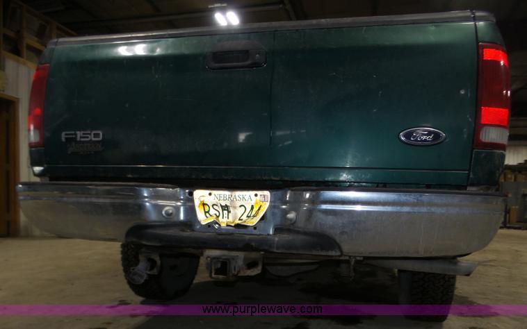 image for item J8818 2000 Ford F150 XLT SuperCab pickup truck