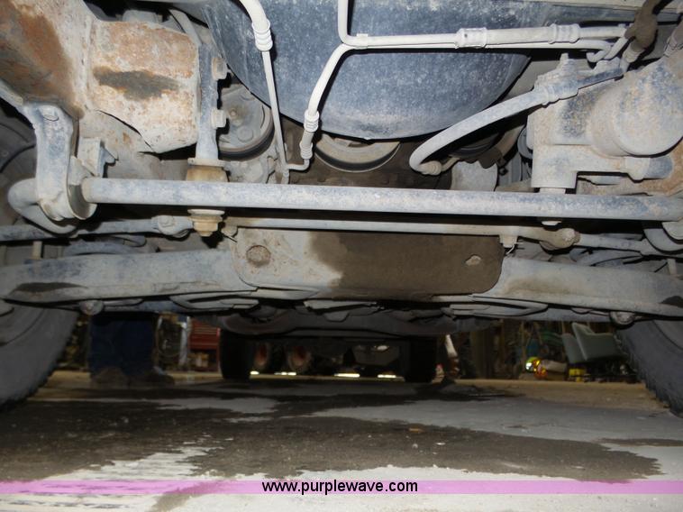 image for item J8818 2000 Ford F150 XLT SuperCab pickup truck