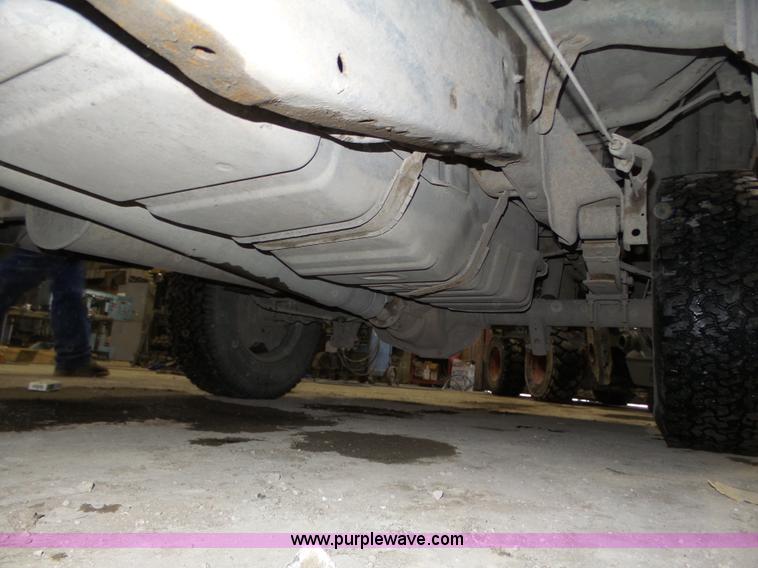 image for item J8818 2000 Ford F150 XLT SuperCab pickup truck