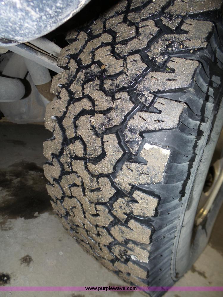 image for item J8818 2000 Ford F150 XLT SuperCab pickup truck