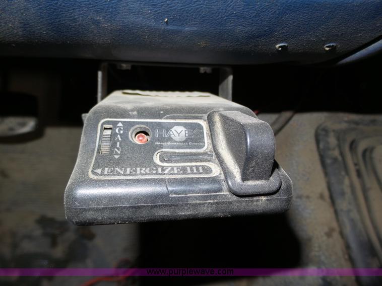 image for item J8821 1995 Ford F450 Super Duty flatbed truck