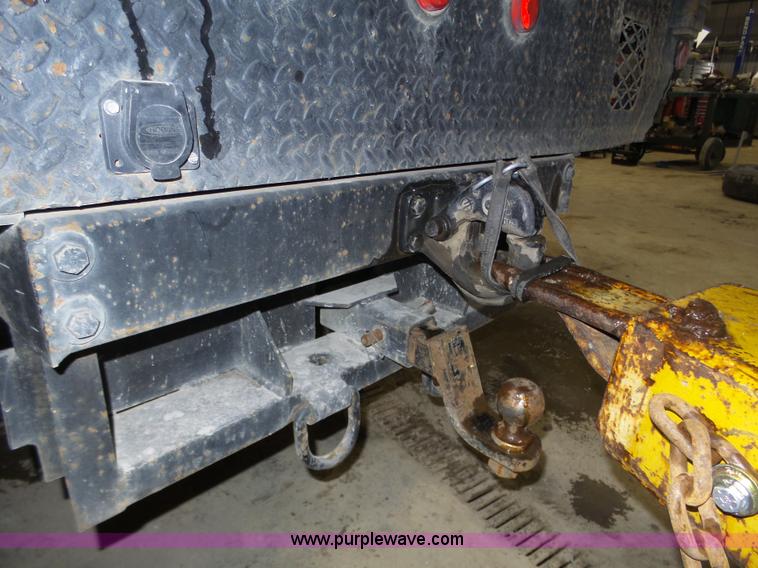 image for item J8821 1995 Ford F450 Super Duty flatbed truck