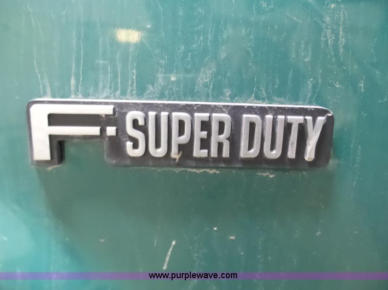 image for item J8821 1995 Ford F450 Super Duty flatbed truck