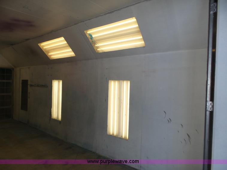 image for item J8831 2014 Standard CBS4603-3B paint booth
