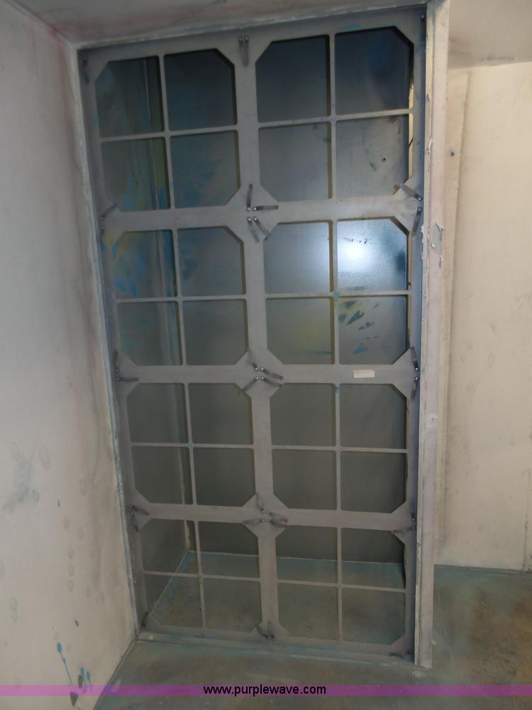 image for item J8831 2014 Standard CBS4603-3B paint booth