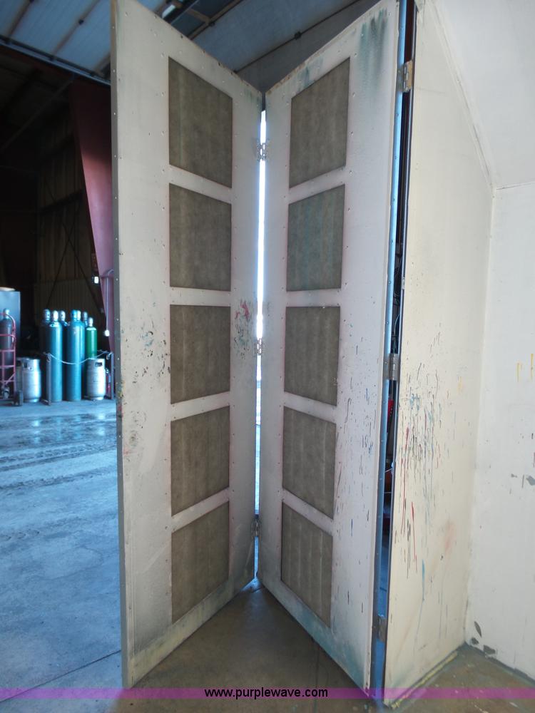 image for item J8831 2014 Standard CBS4603-3B paint booth