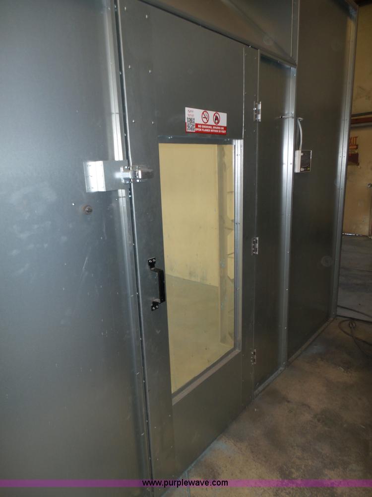 image for item J8831 2014 Standard CBS4603-3B paint booth