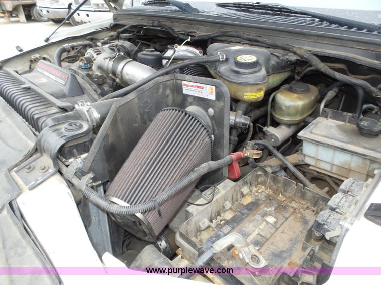 image for item J8852 2003 Ford F250 Super Duty XLT pickup truck