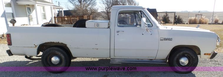 image for item J8864 1981 Dodge Ram D150 Custom pickup truck