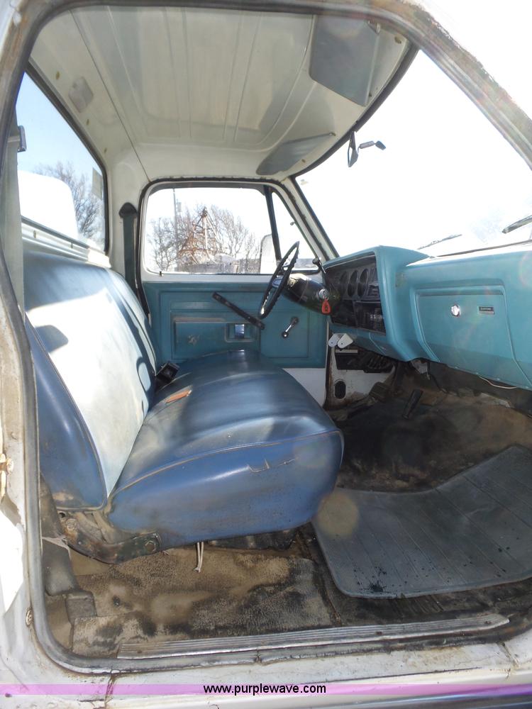 image for item J8864 1981 Dodge Ram D150 Custom pickup truck