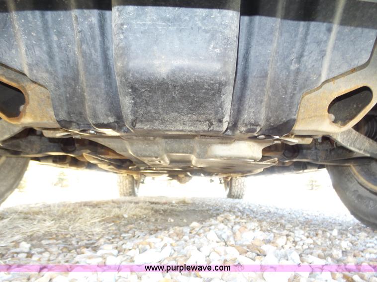 image for item J8866 2002 Chevrolet Suburban 1500 SUV