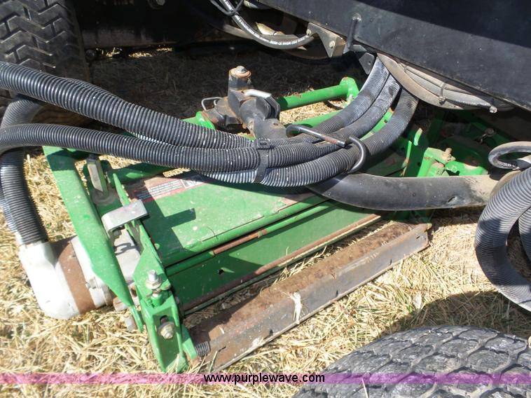image for item J8867 John Deere 3235B reel mower