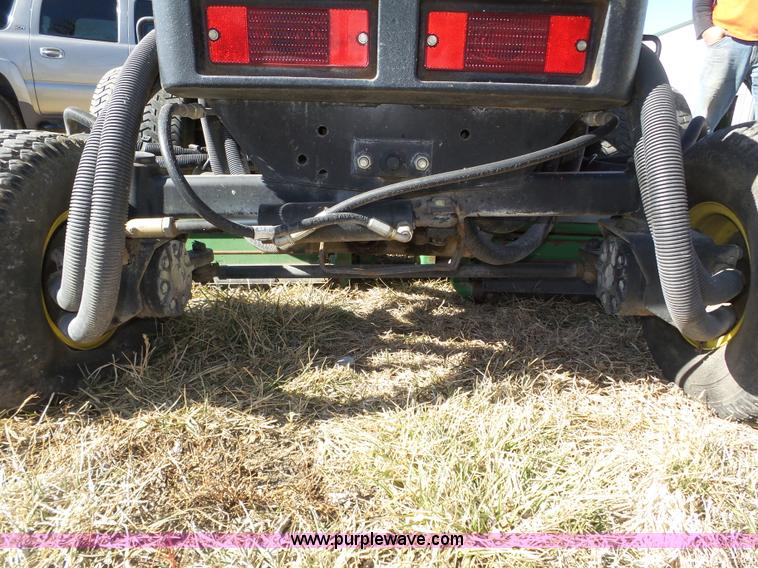 image for item J8867 John Deere 3235B reel mower