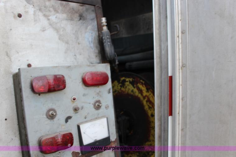 image for item K1198 1984 Grumman enclosed trailer with power wash system