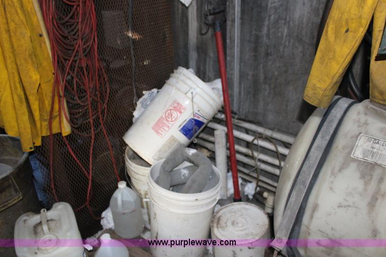 image for item K1198 1984 Grumman enclosed trailer with power wash system