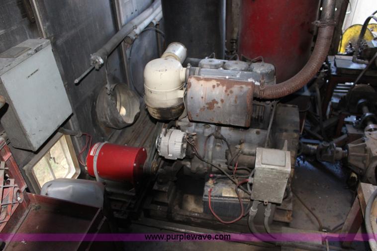 image for item K1198 1984 Grumman enclosed trailer with power wash system