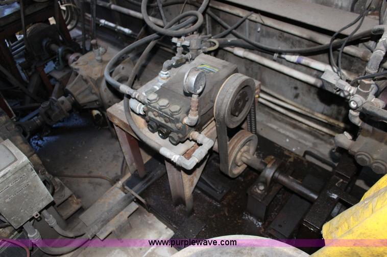 image for item K1198 1984 Grumman enclosed trailer with power wash system