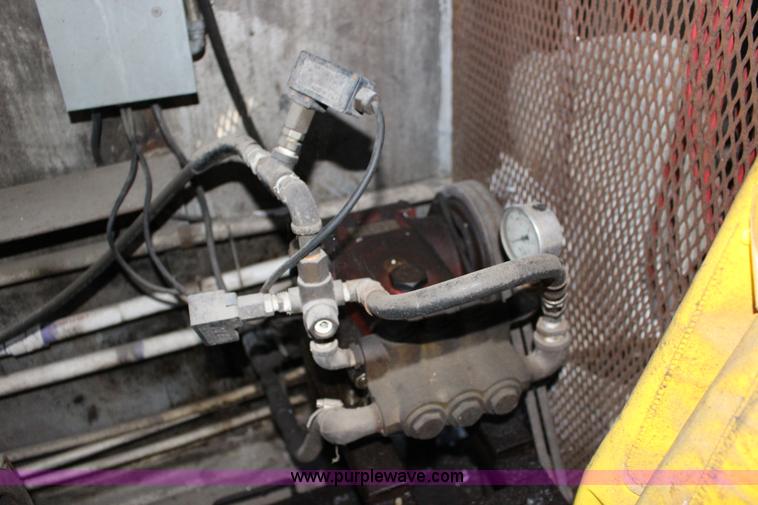 image for item K1198 1984 Grumman enclosed trailer with power wash system