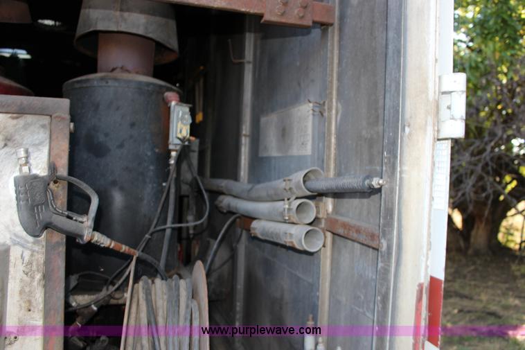 image for item K1198 1984 Grumman enclosed trailer with power wash system