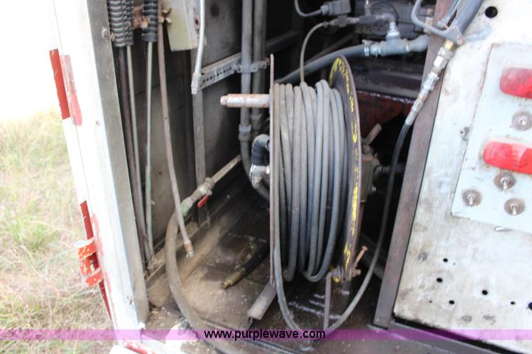 image for item K1198 1984 Grumman enclosed trailer with power wash system