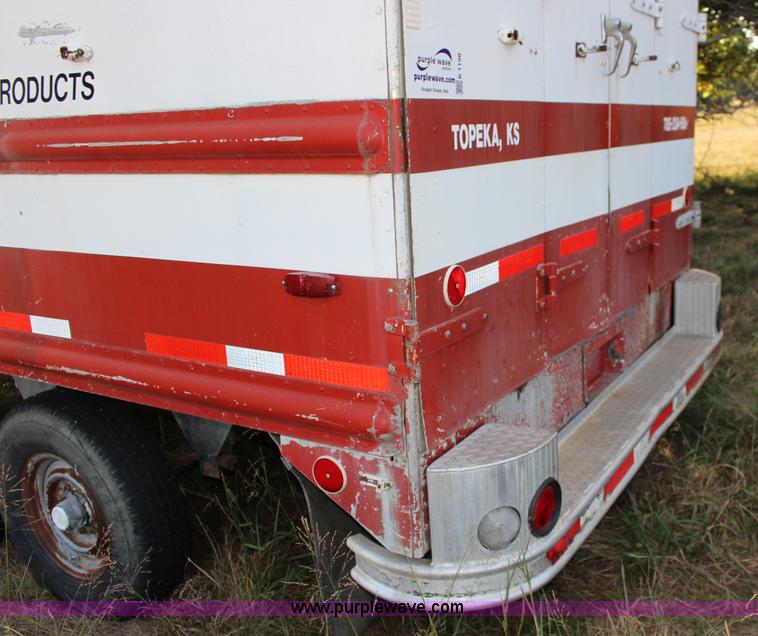 image for item K1198 1984 Grumman enclosed trailer with power wash system