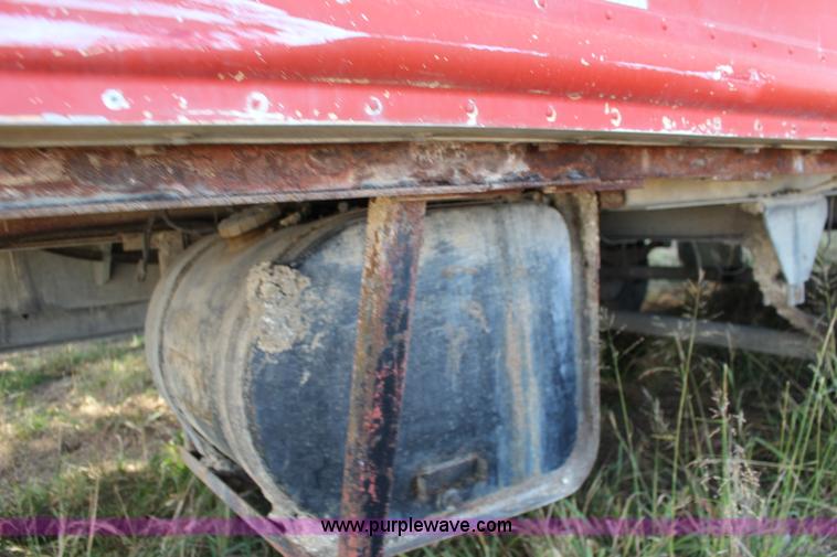 image for item K1198 1984 Grumman enclosed trailer with power wash system