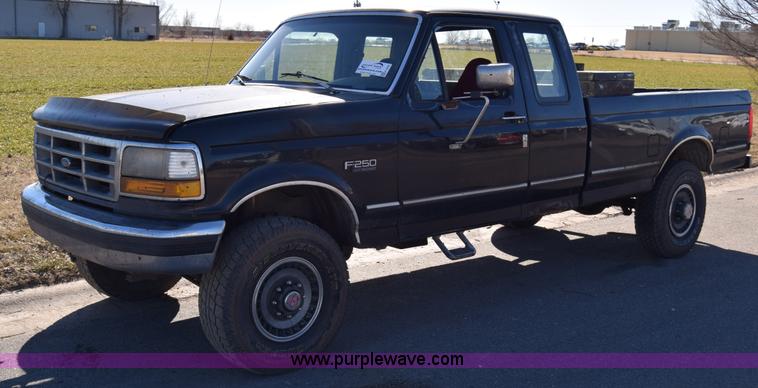 image for item K4430 1993 Ford F250 Super Duty XL pickup truck