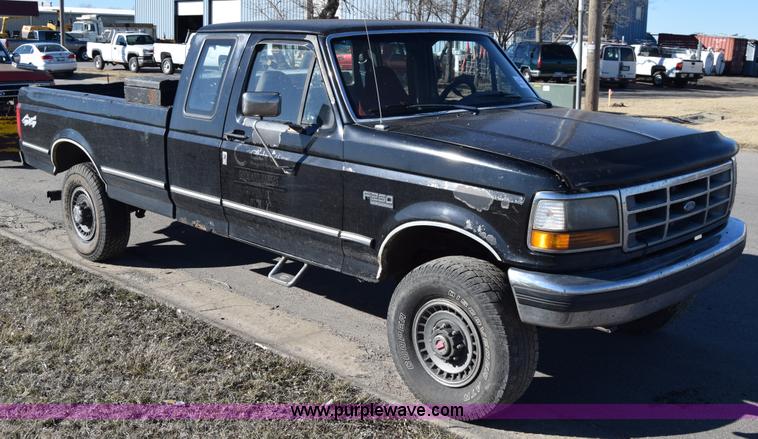 image for item K4430 1993 Ford F250 Super Duty XL pickup truck
