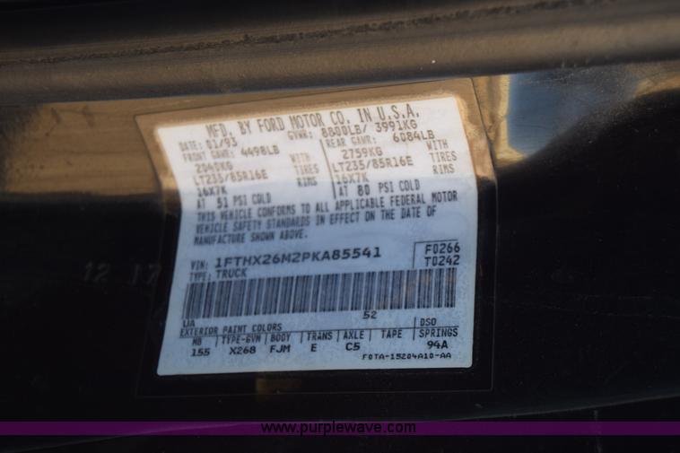 image for item K4430 1993 Ford F250 Super Duty XL pickup truck