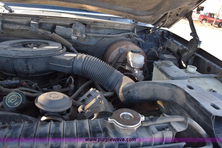 image for item K4430 1993 Ford F250 Super Duty XL pickup truck