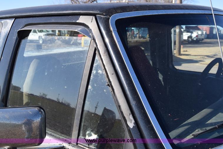 image for item K4430 1993 Ford F250 Super Duty XL pickup truck