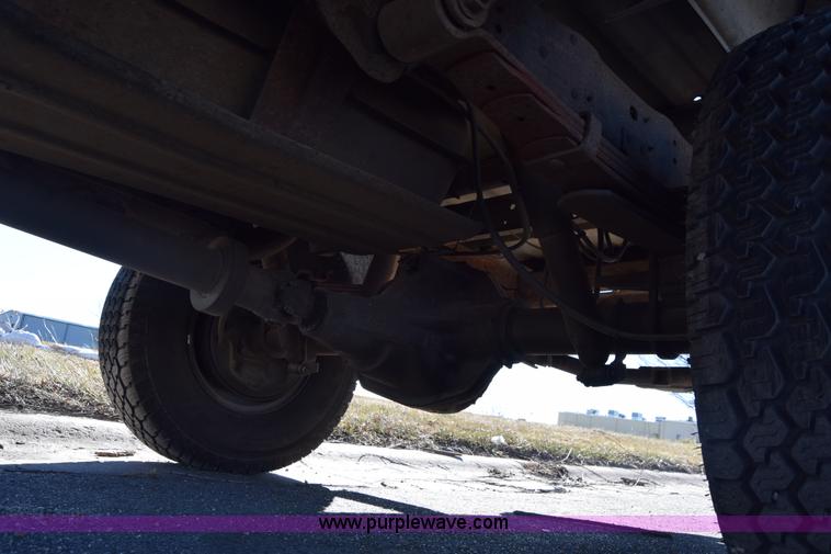 image for item K4430 1993 Ford F250 Super Duty XL pickup truck