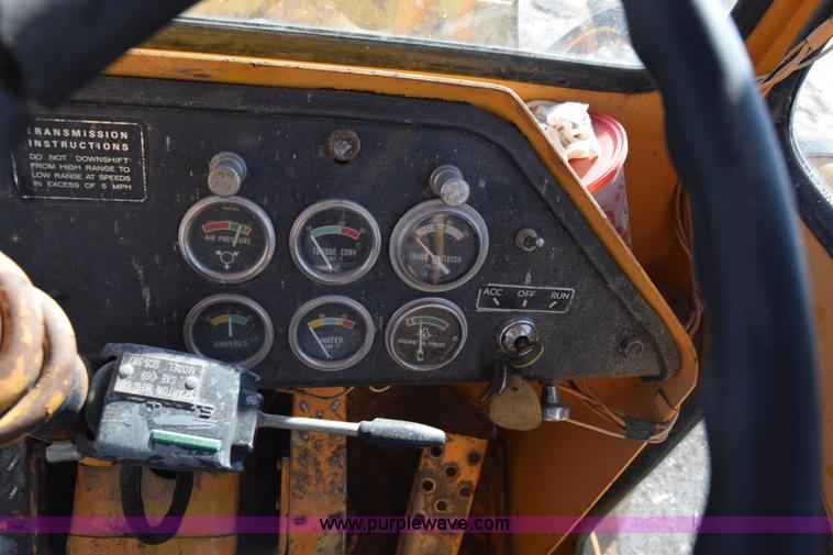 image for item K4436 Allis Chalmers 605 Series B wheel loader