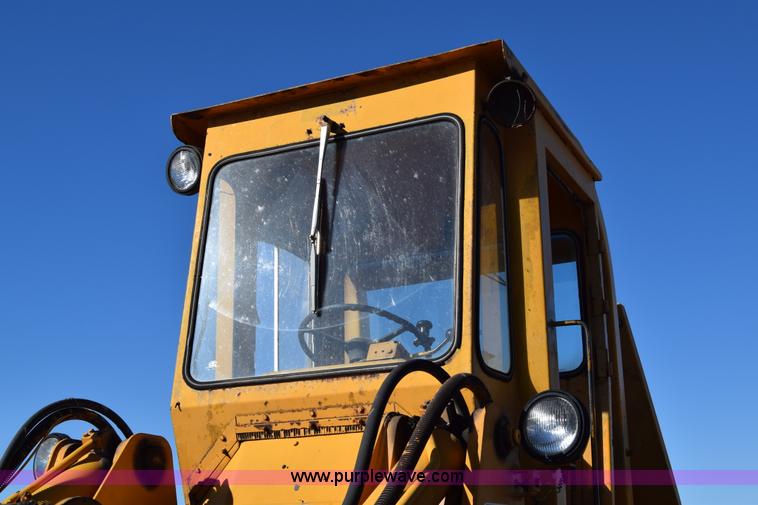 image for item K4436 Allis Chalmers 605 Series B wheel loader