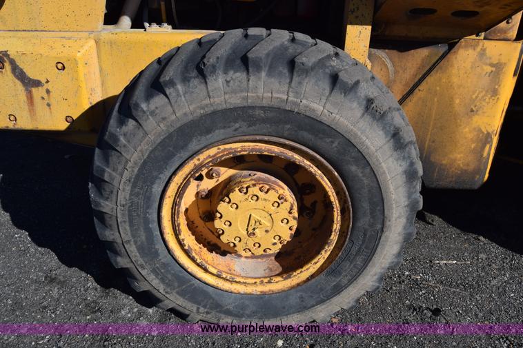 image for item K4436 Allis Chalmers 605 Series B wheel loader