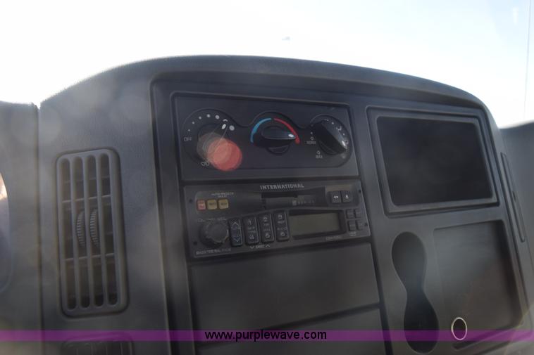 image for item L1061 2003 International 4200 flatbed truck