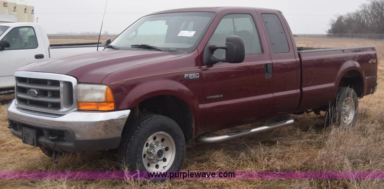 image for item L1205 2000 Ford F250 Super Duty SuperCab pickup truck