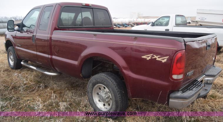image for item L1205 2000 Ford F250 Super Duty SuperCab pickup truck