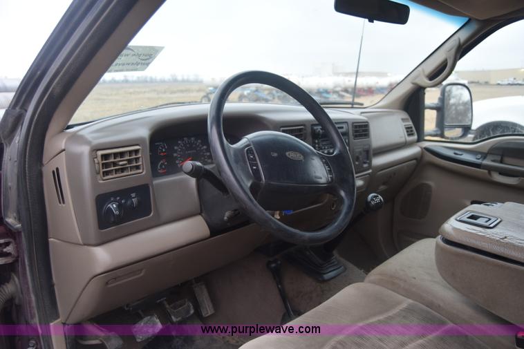 image for item L1205 2000 Ford F250 Super Duty SuperCab pickup truck