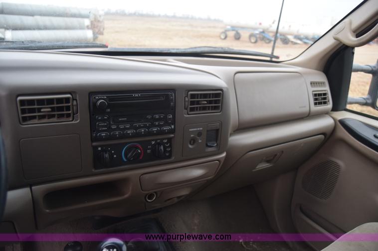 image for item L1205 2000 Ford F250 Super Duty SuperCab pickup truck